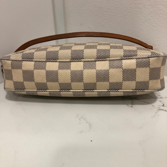 Louis Vuitton Damier Azur pochette - Picture 4 of 10